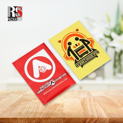 Plastik Poly Ticaret Kartı Koruyucu Kollar Standart Boyut Özel Logo İş Hediye